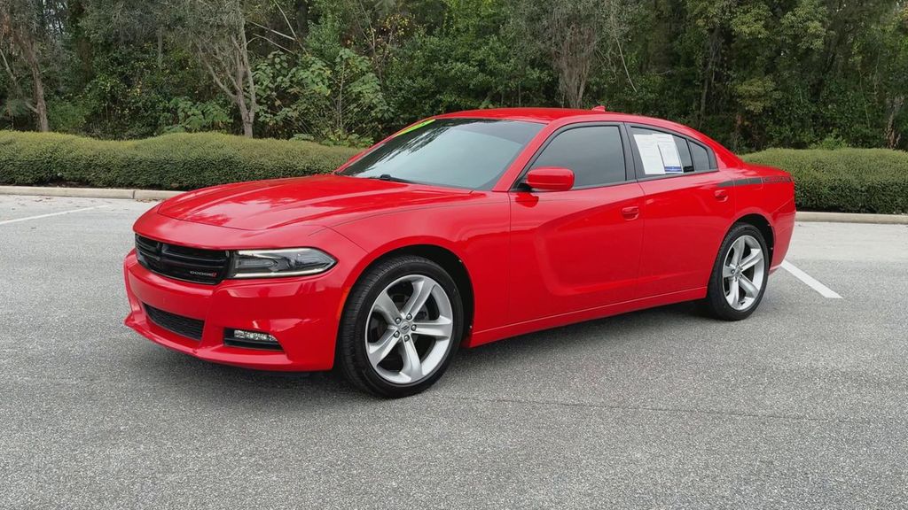 2018 Dodge Charger SXT Plus photo 4