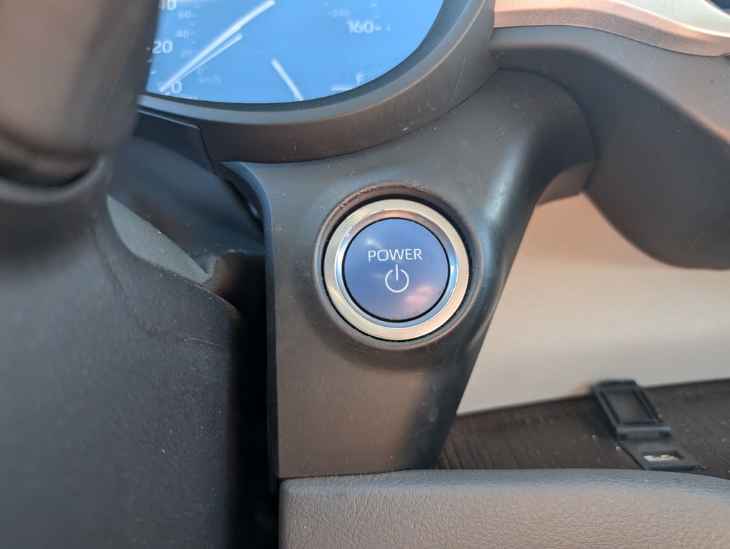 2021 Toyota Sienna XLE photo 15