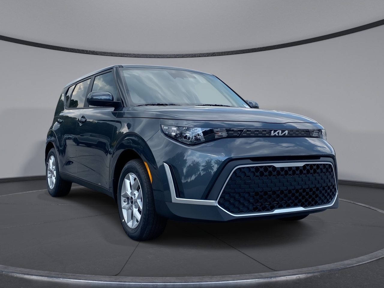2025 Kia Soul LX's photo