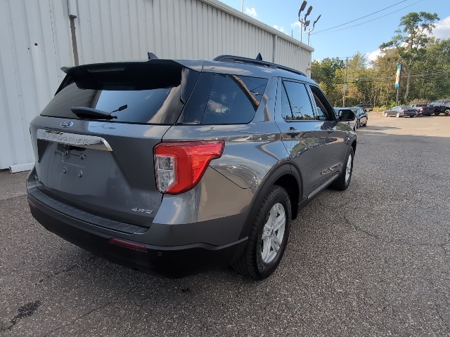 2022 Ford Explorer XLT photo 6