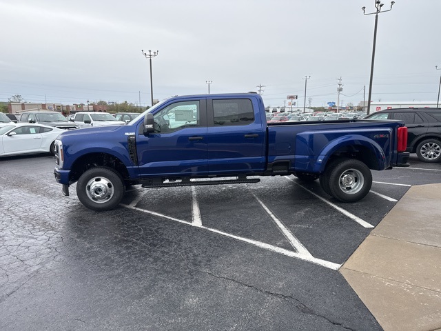 2026 Ford F-350 XL photo 3