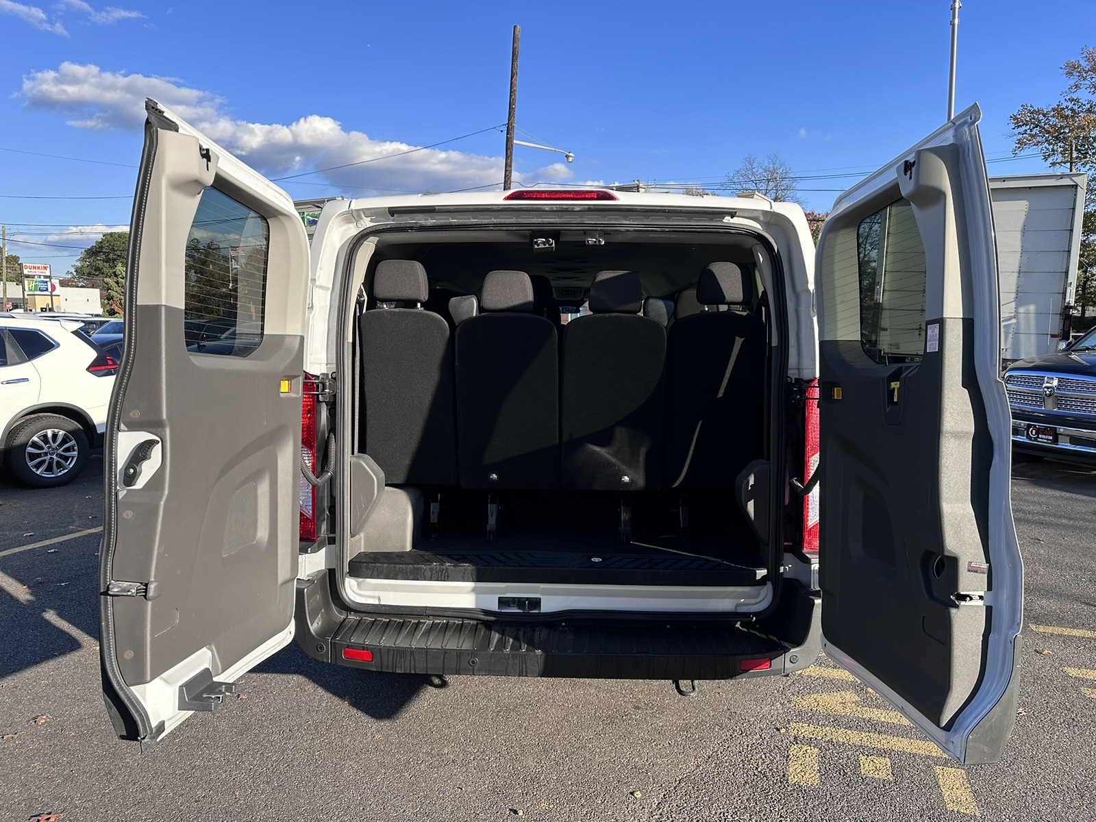 2021 Ford Transit Passenger XLT photo 8