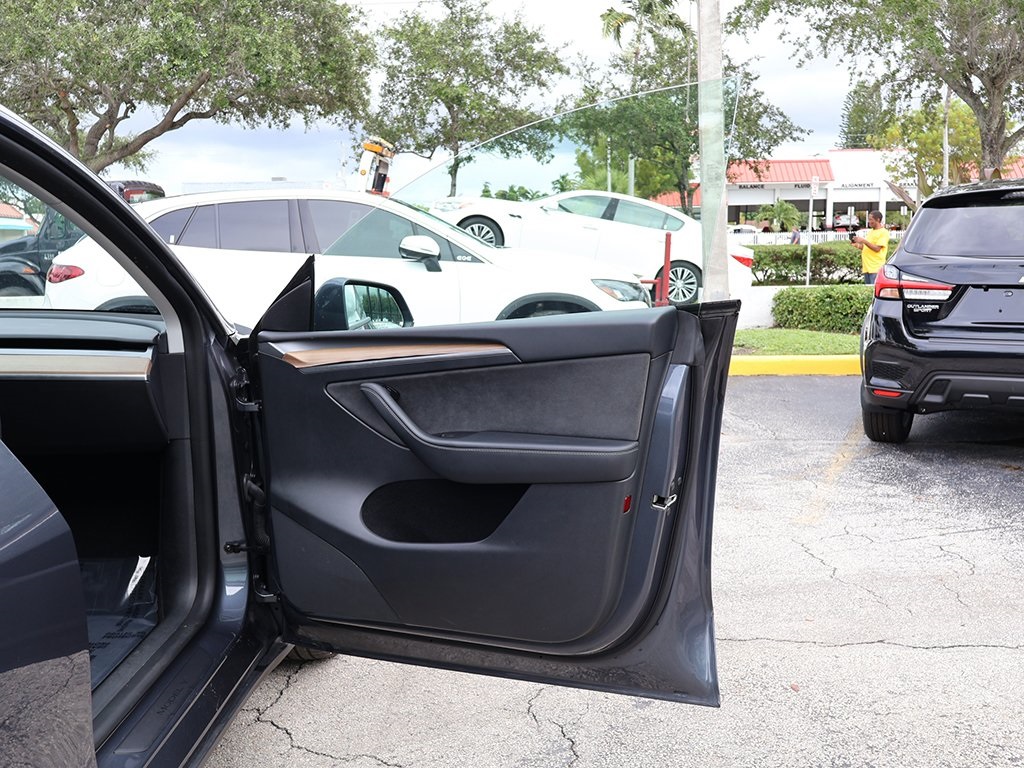 2022 Tesla Model Y Performance photo 21