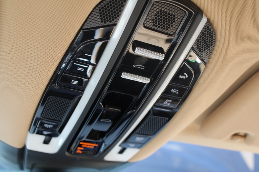 2023 Porsche Panamera E-Hybrid 4 photo 27