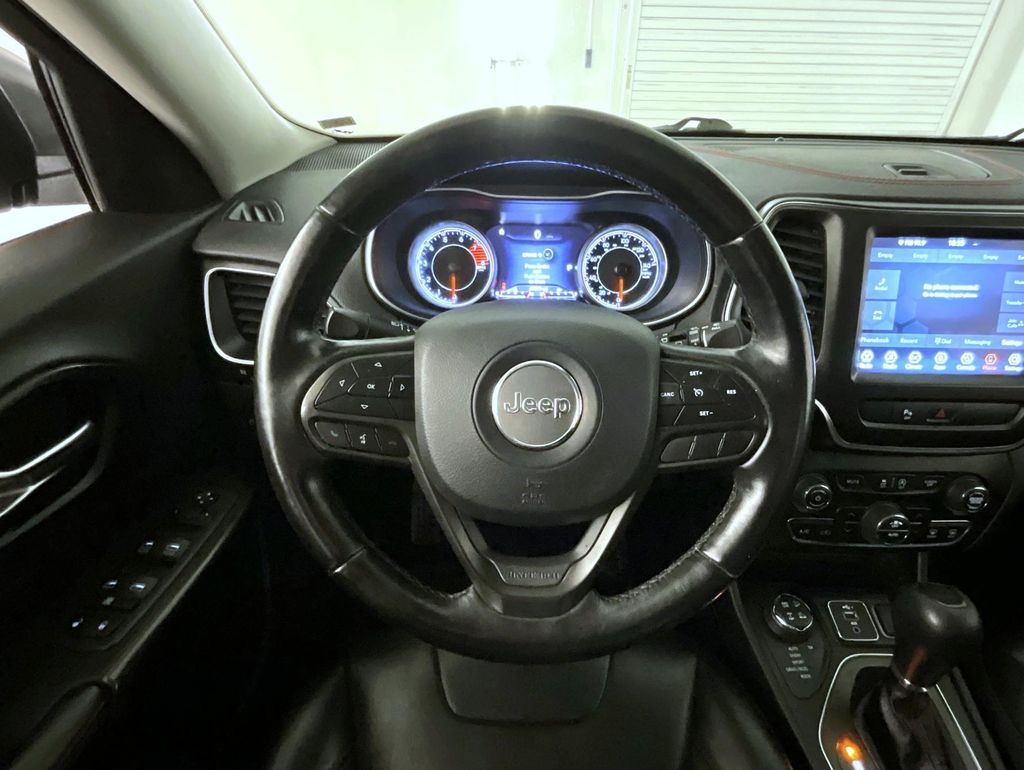 2020 Jeep Cherokee Trailhawk photo 11