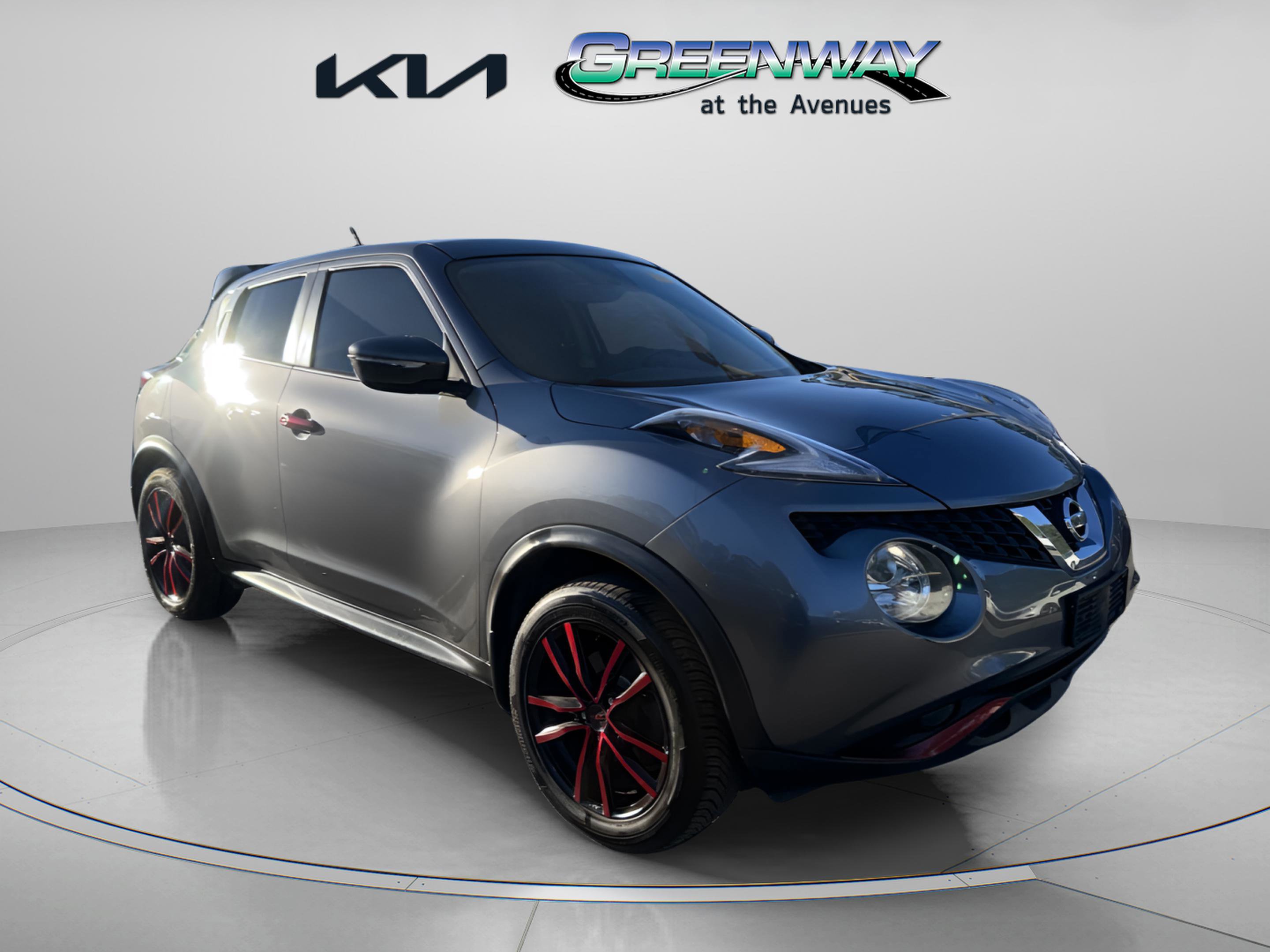 2015 Nissan JUKE SV's photo