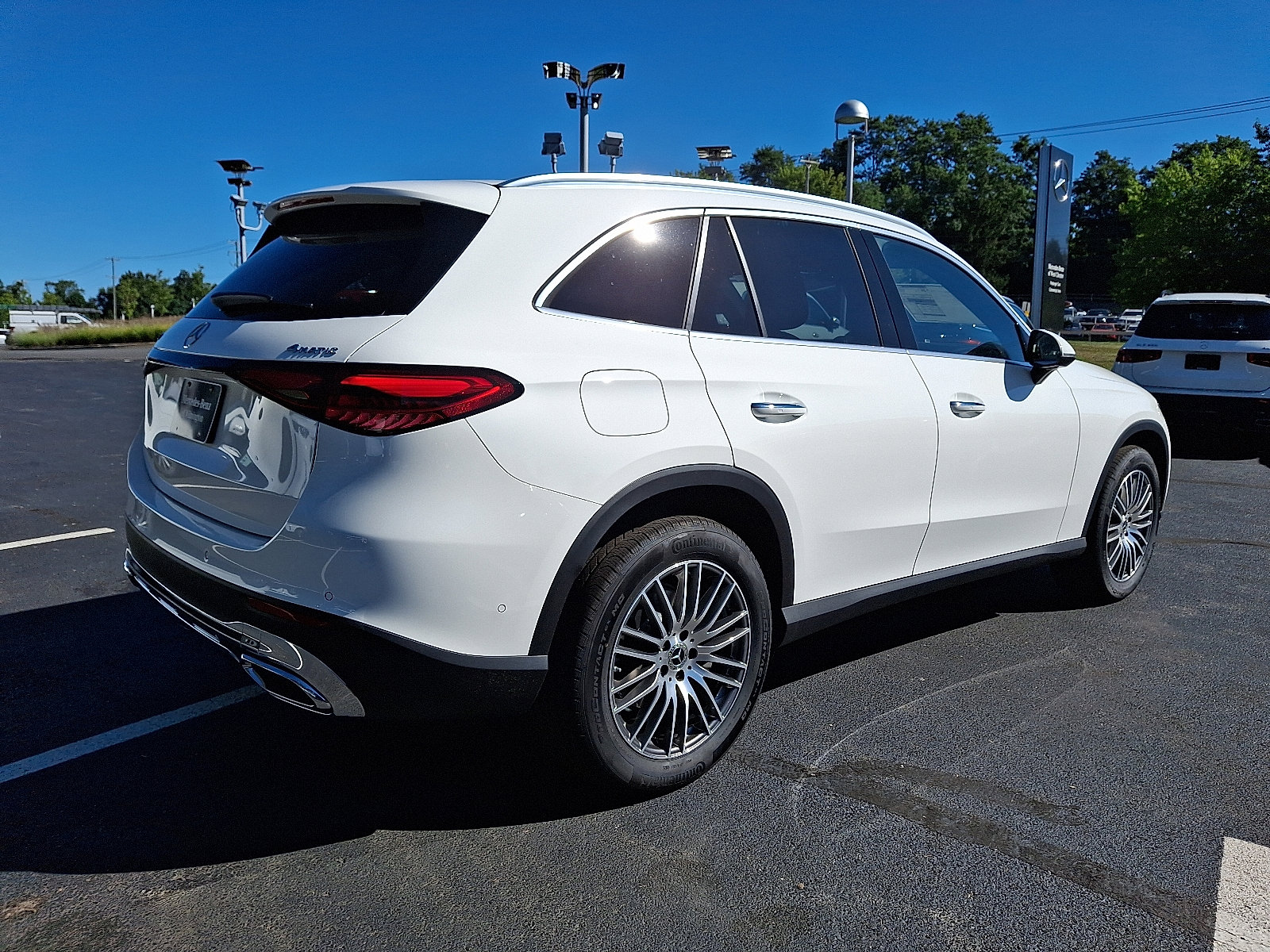 2026 Mercedes Benz GLC 300 4MATIC photo 5