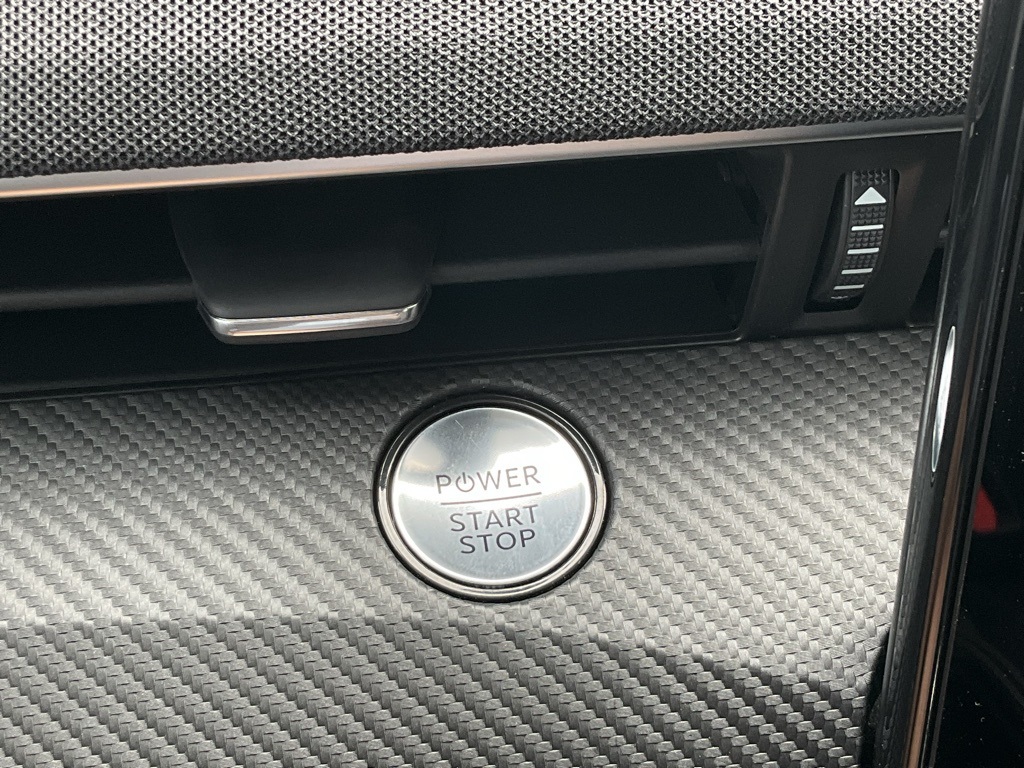 2025 Ford Mustang Mach-E Select photo 3