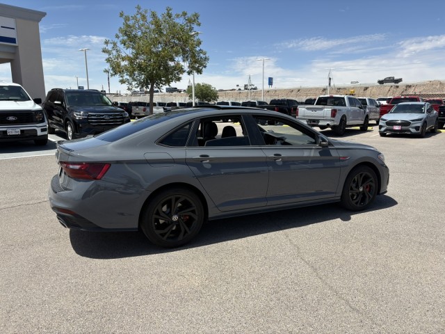 Used 2024 Pure Gray w/Deep Black Roof Volkswagen Autobahn image 12