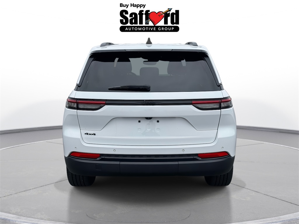 2023 Jeep Grand Cherokee Altitude photo 7