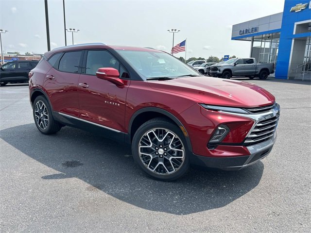 2025 Chevrolet Blazer Premier photo 2