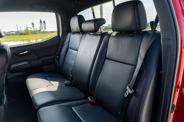 2017 Toyota Tacoma TRD Pro photo 16