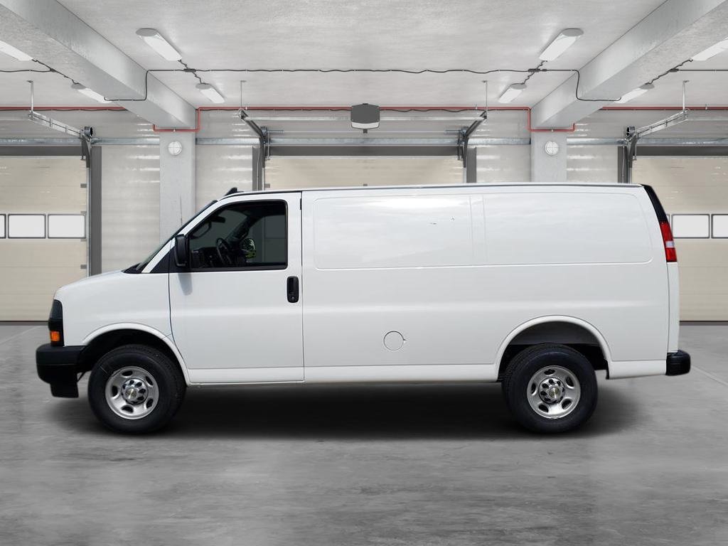 2025 Chevrolet Express 2500 Cargo photo 4