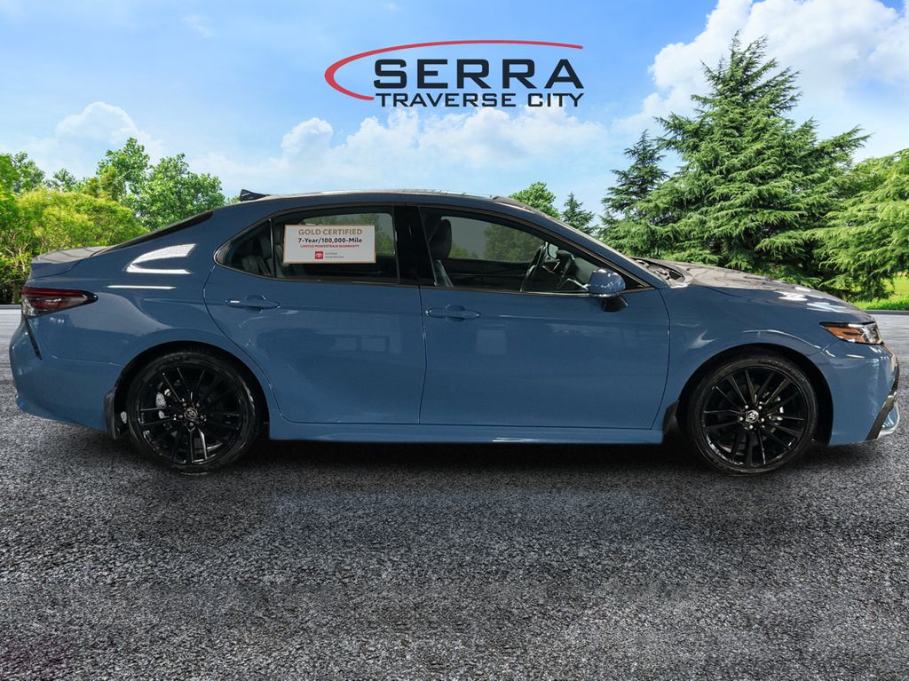 2024 Toyota Camry Hybrid XSE photo 4