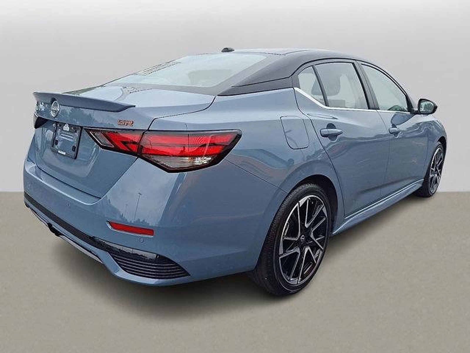 2025 Nissan Sentra SR photo 3