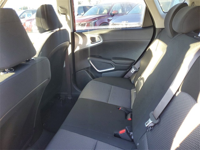 2025 Kia Soul LX photo 22