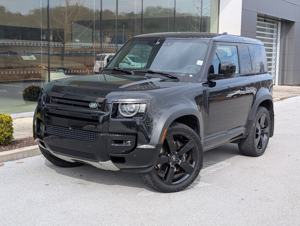 2023 Land Rover Defender V8