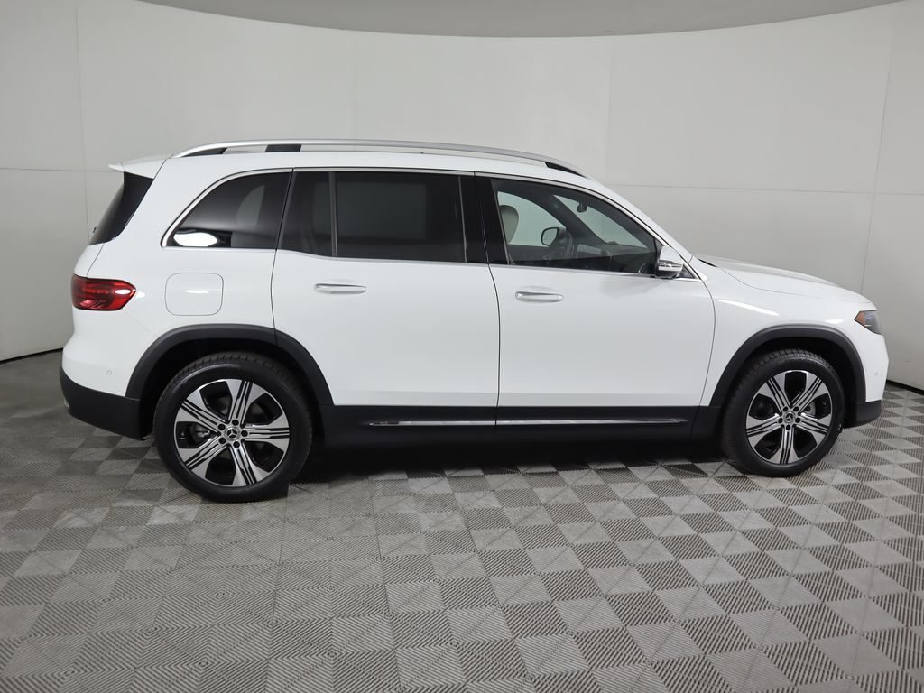 2025 Mercedes Benz EQB photo 3