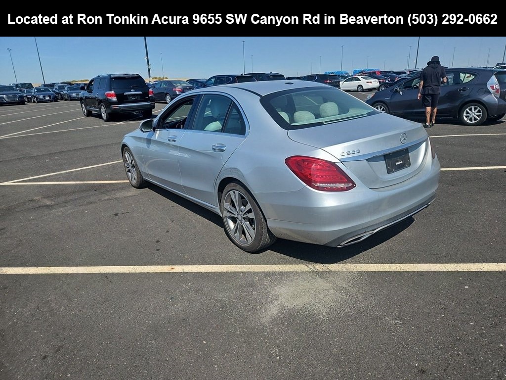 2016 Mercedes Benz C 300 photo 4