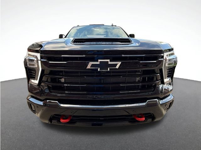 2025 Chevrolet Silverado 2500HD LT photo 2