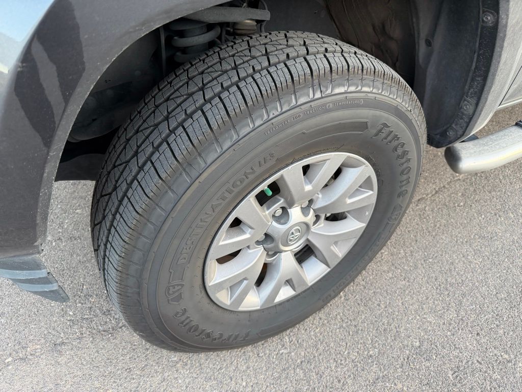 2019 Toyota Tacoma SR5 photo 10