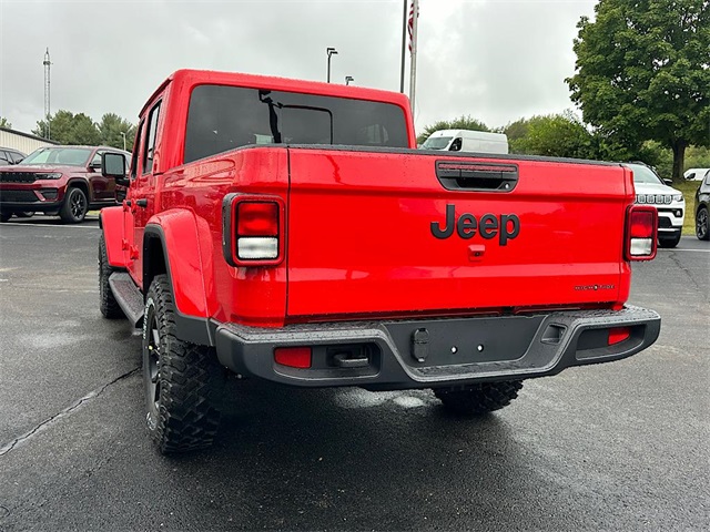 2025 Jeep Gladiator Sport photo 5