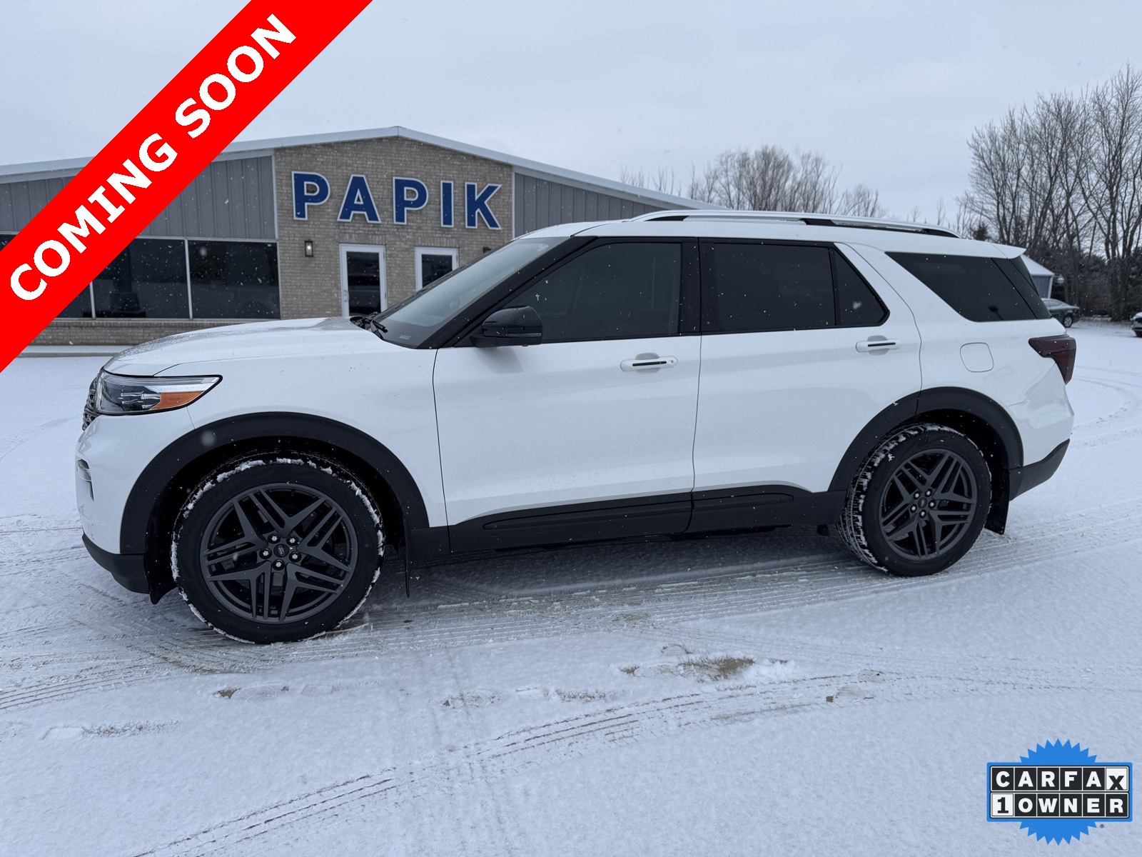 2021 Ford Explorer Limited's photo