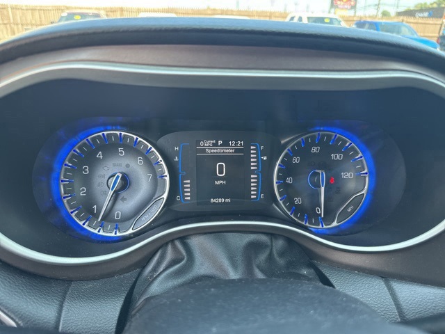 2017 Chrysler Pacifica Touring L photo 8