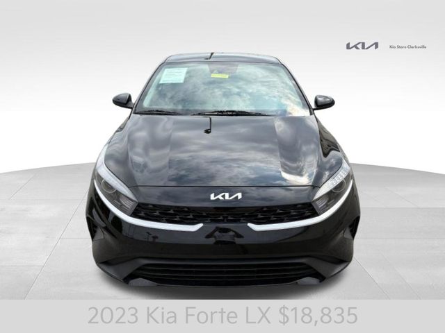 2023 Kia Forte LX photo 2