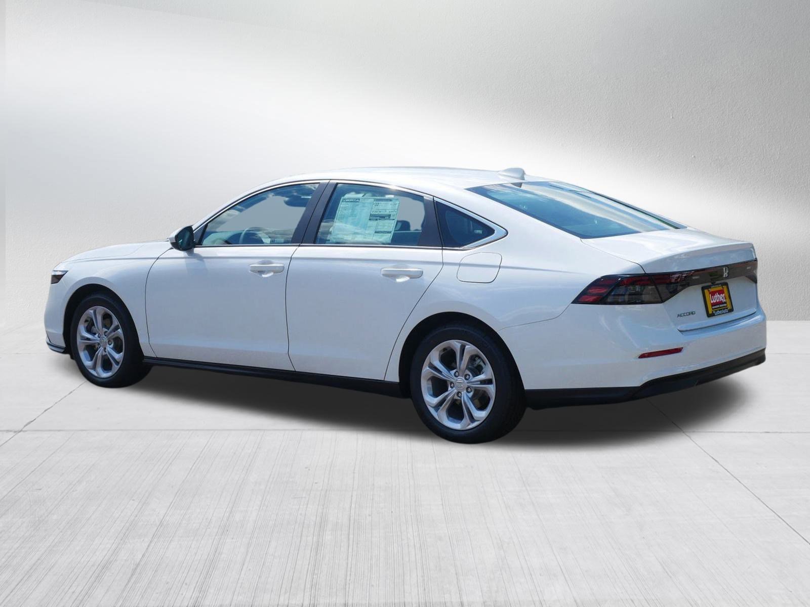 2025 Honda Accord LX photo 5