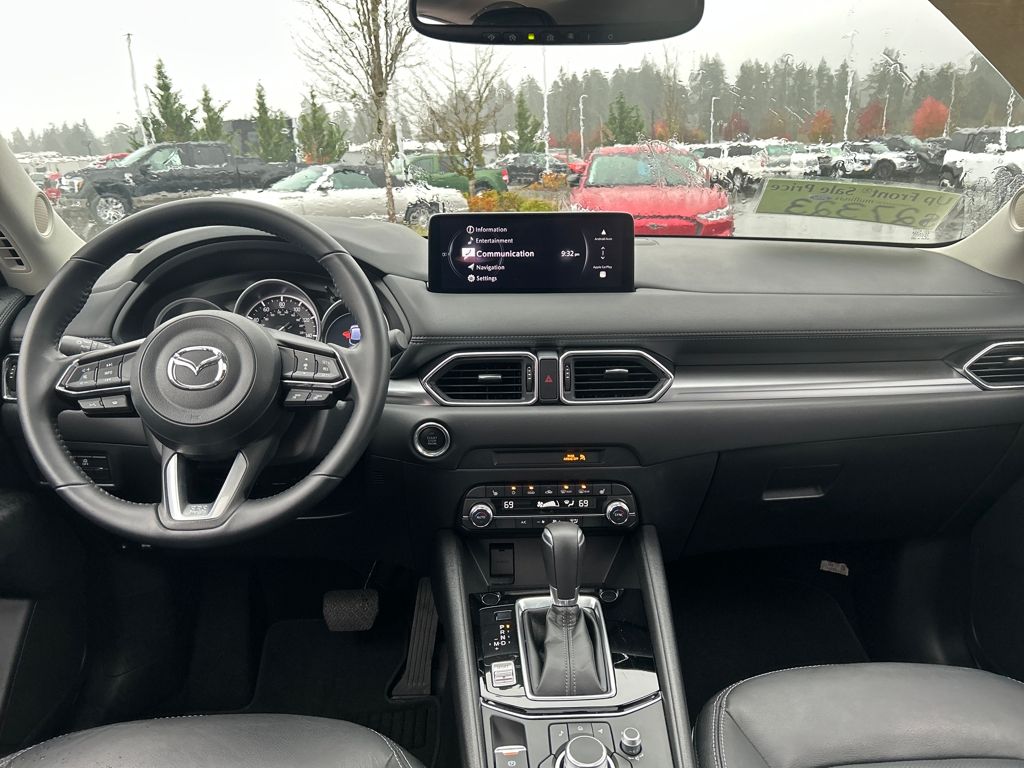 2025 Mazda CX-5 2.5 S Preferred photo 3