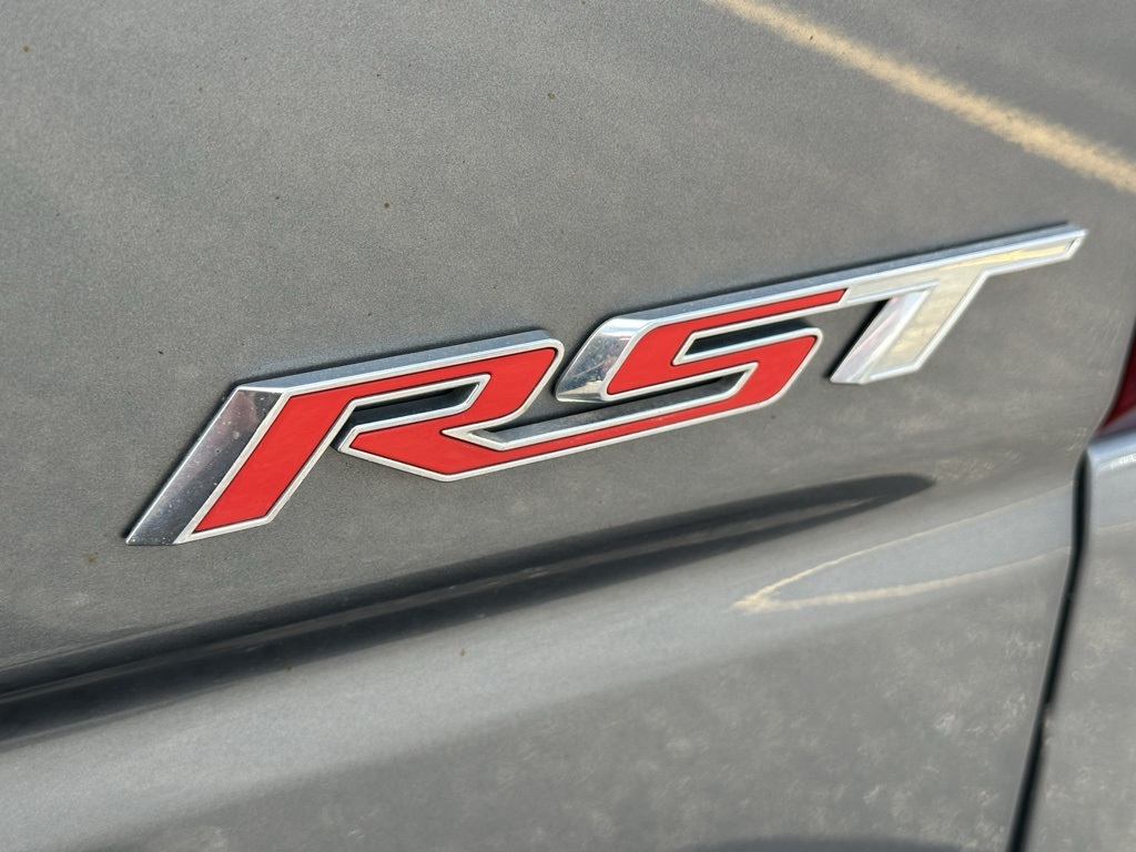 2019 Chevrolet Silverado 1500 RST photo 4