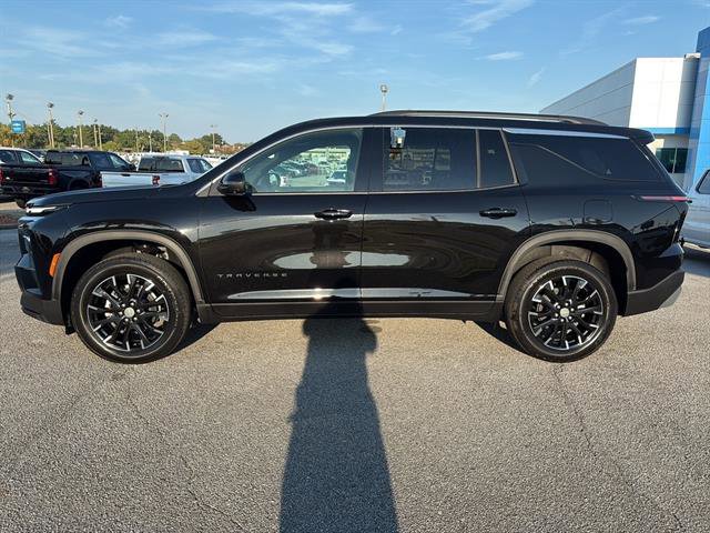 2026 Chevrolet Traverse photo 3