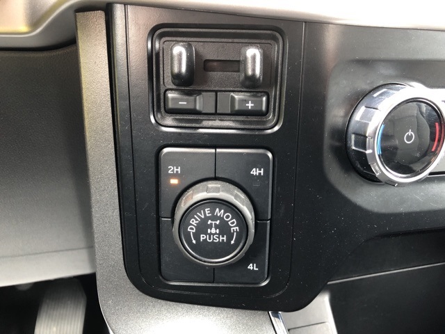 2023 Ford F-150 XLT photo 24