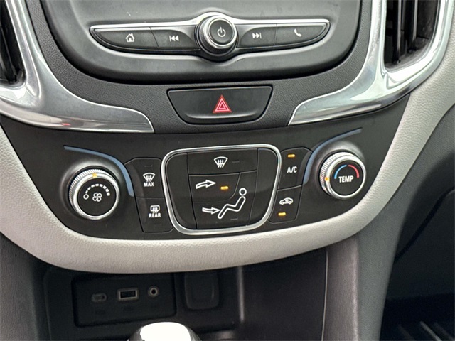 2019 Chevrolet Equinox LS photo 19