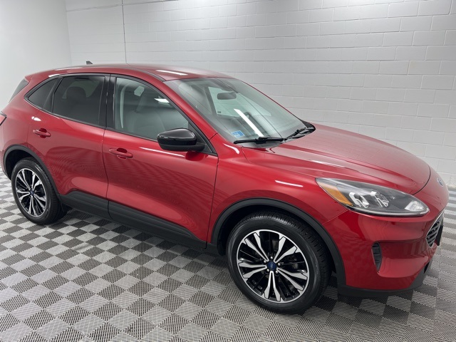 2021 Ford Escape SE photo 5