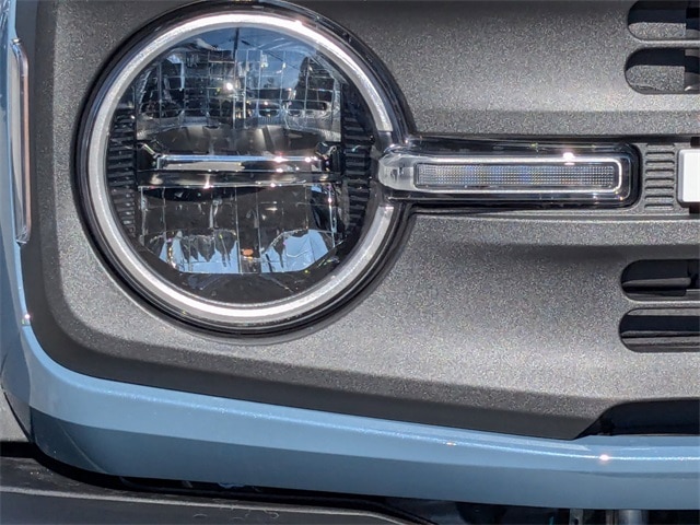 2024 Ford Bronco Black Diamond photo 10