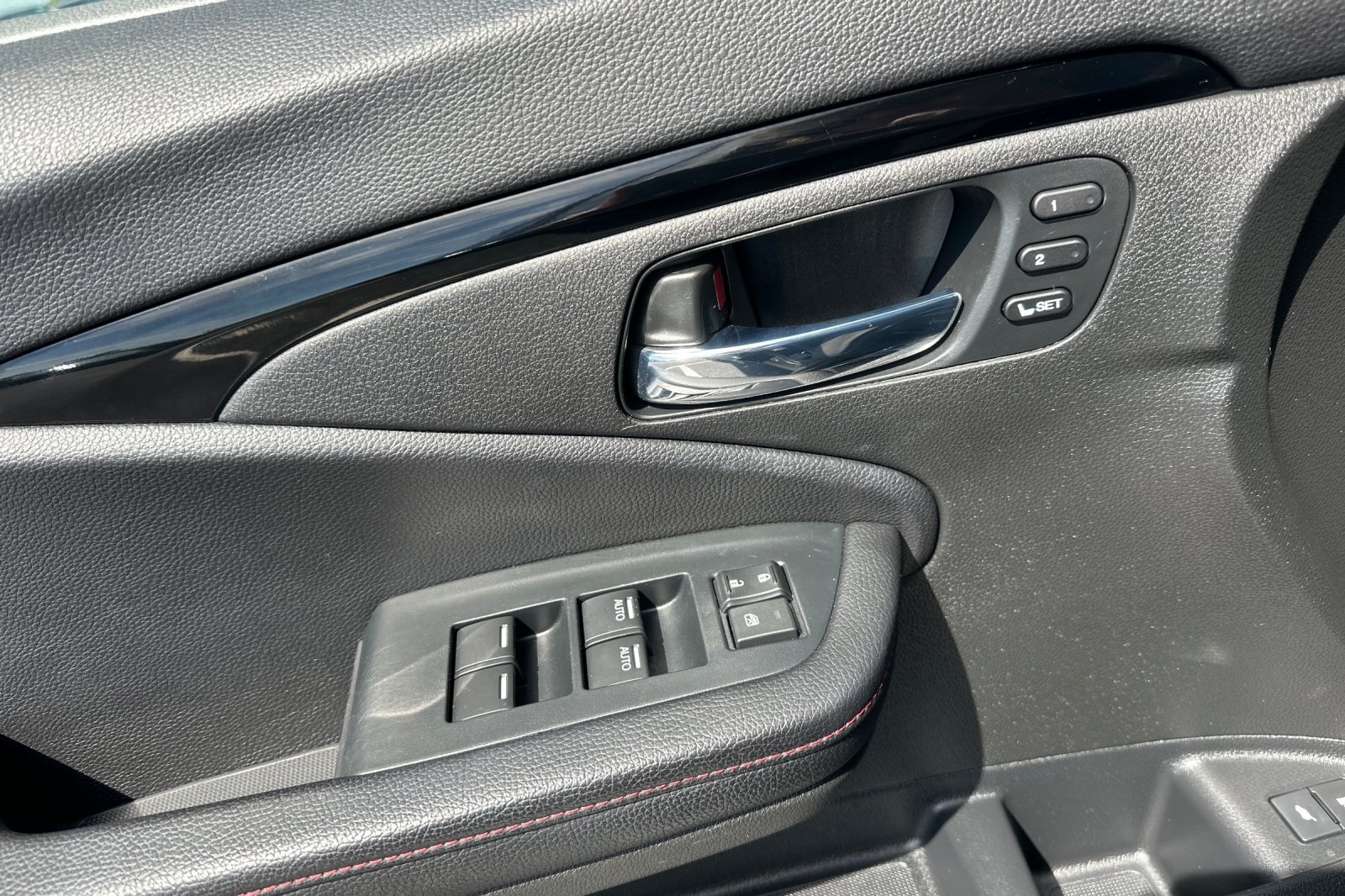 2022 Honda Pilot Black Edition photo 9