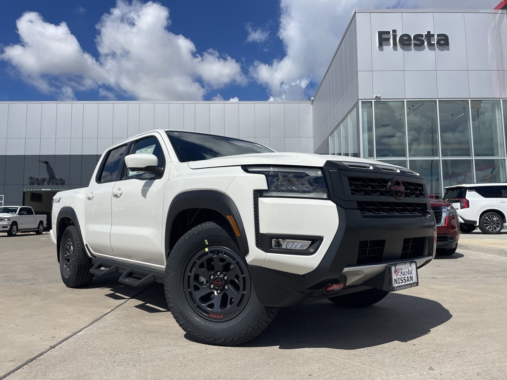 2026 Nissan Frontier PRO-X's photo