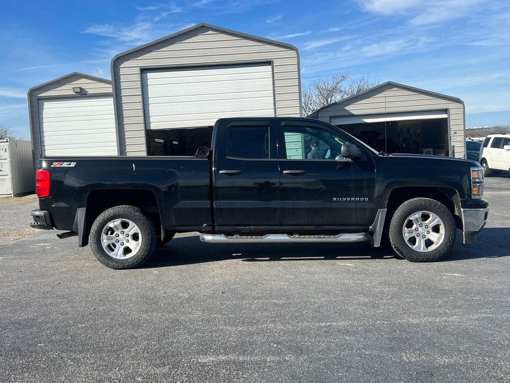 2014 Chevrolet Silverado 1500 LT2 photo 3