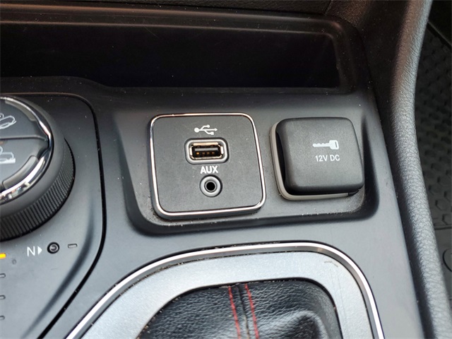 2019 Jeep Cherokee Trailhawk photo 23