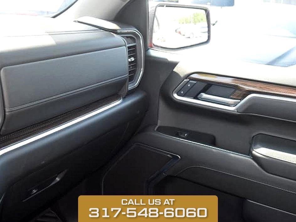 2025 Chevrolet Silverado 1500 LT photo 27