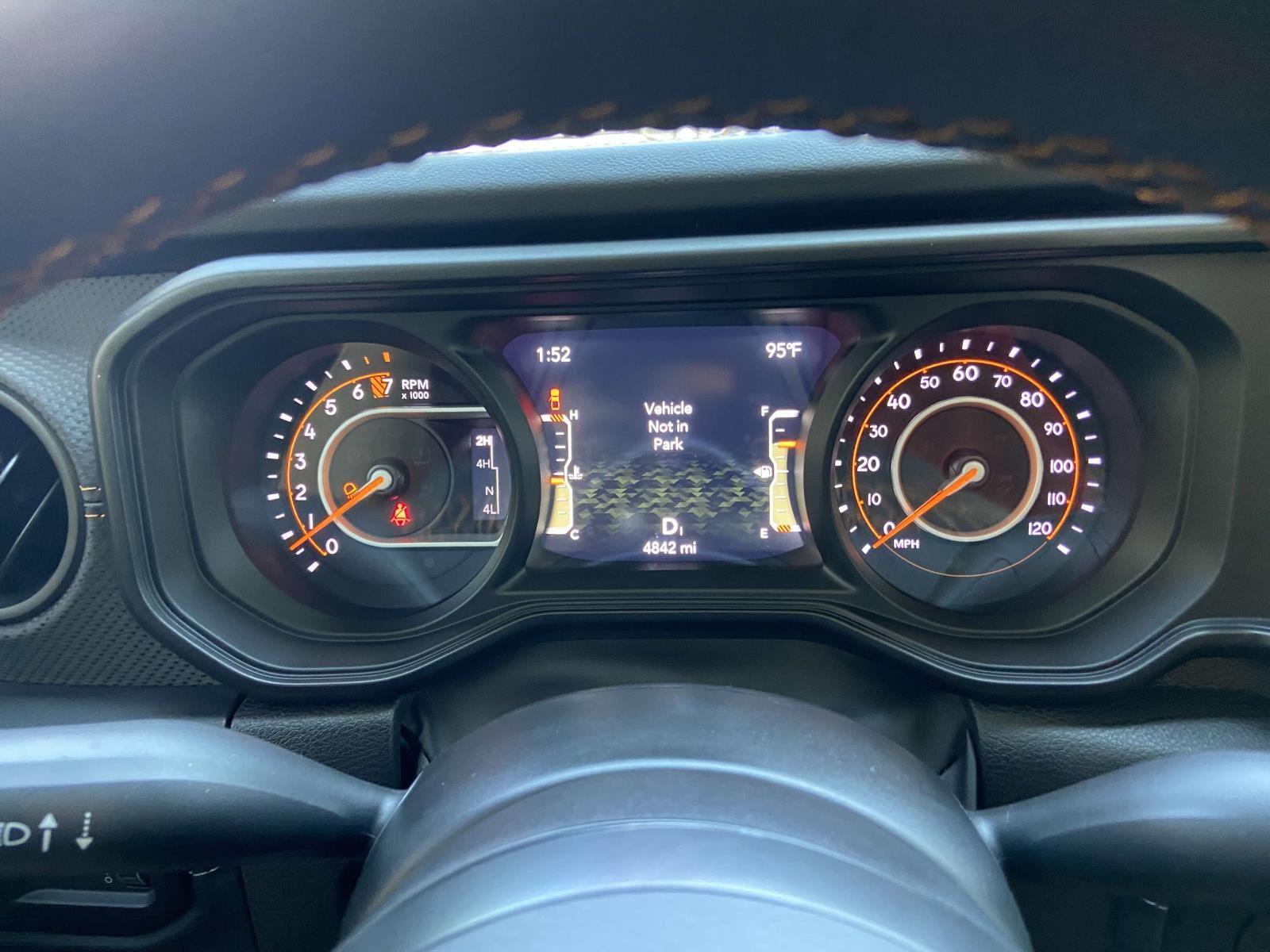 2024 Jeep Gladiator Mojave photo 18