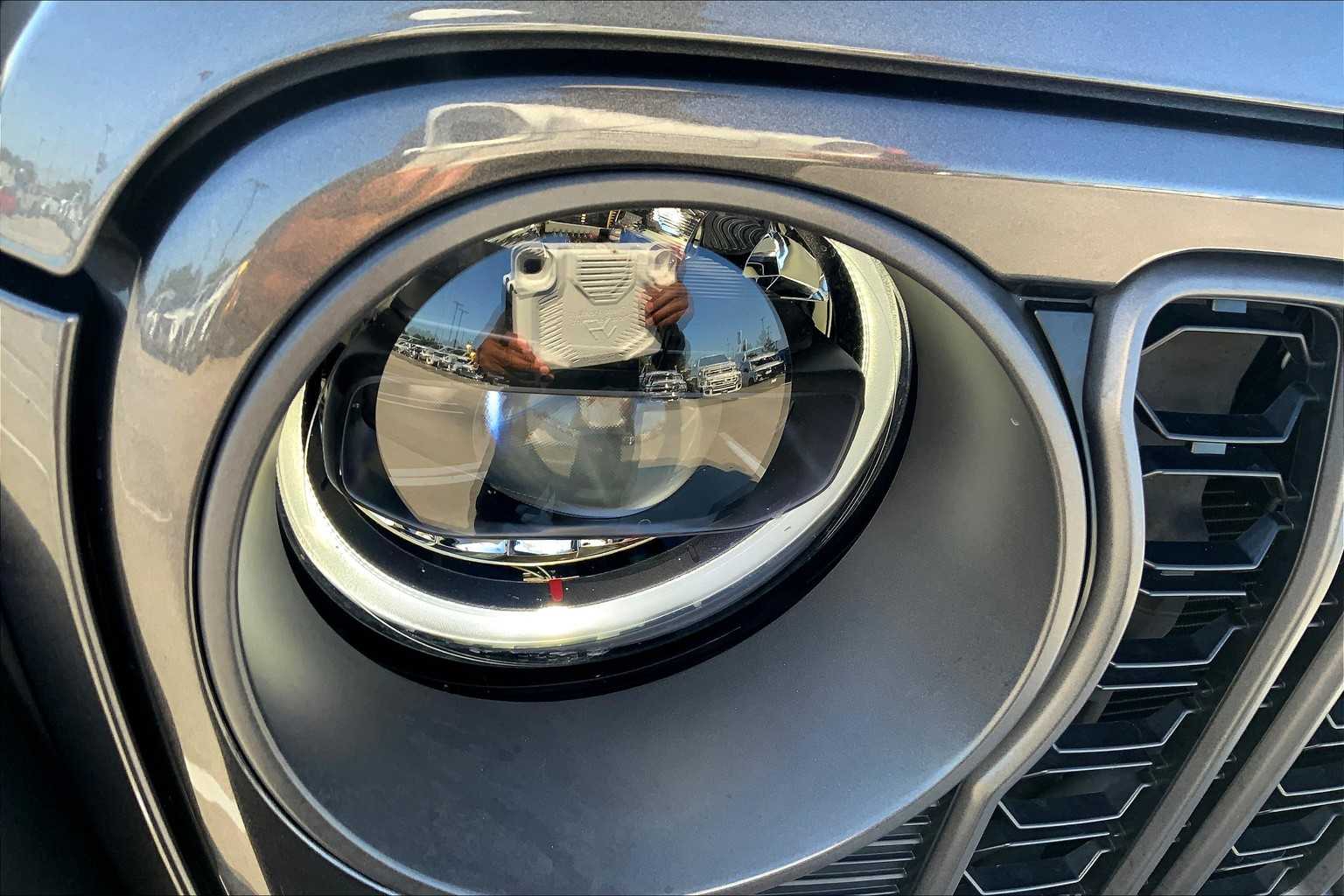 2024 Jeep Gladiator Mojave photo 25