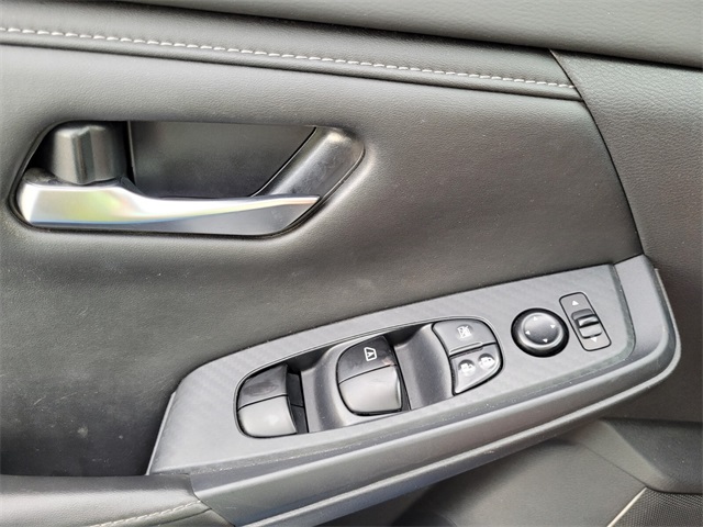 2023 Nissan Sentra SV photo 24