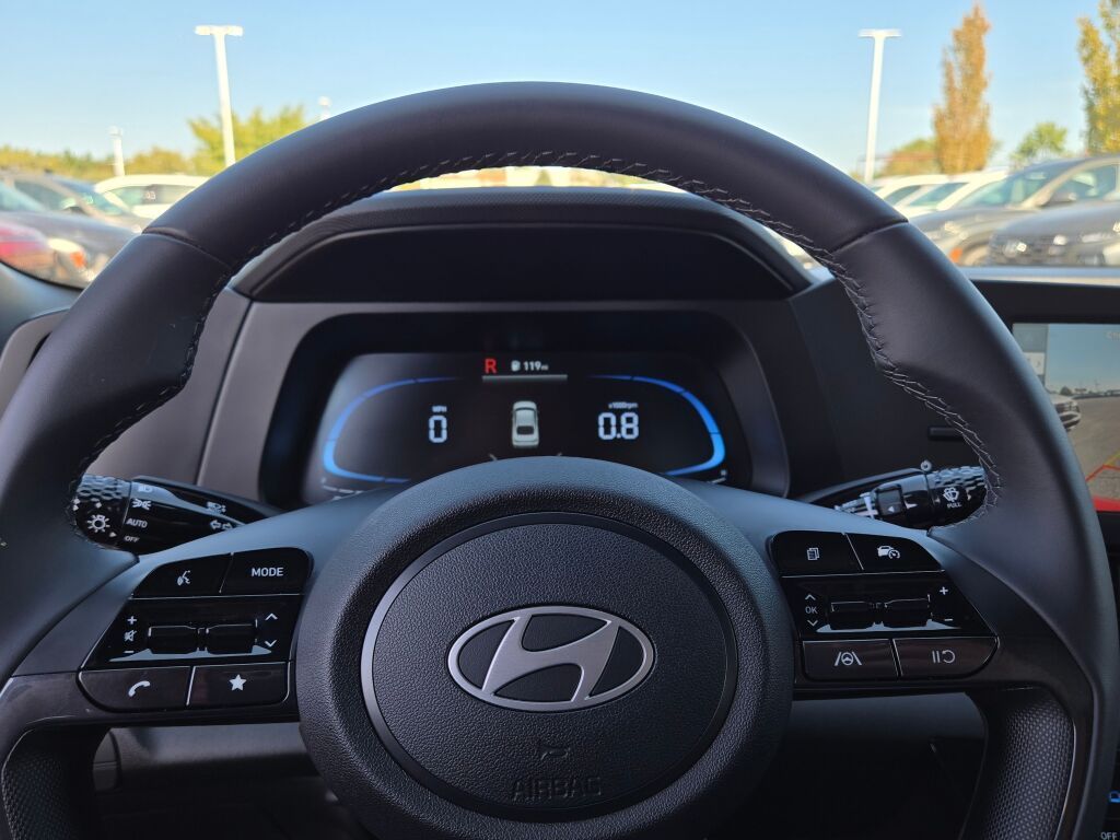 2025 Hyundai Elantra SEL Sport photo 26