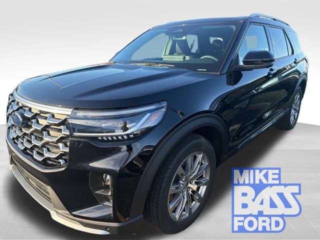 2026 Ford Explorer Platinum's photo