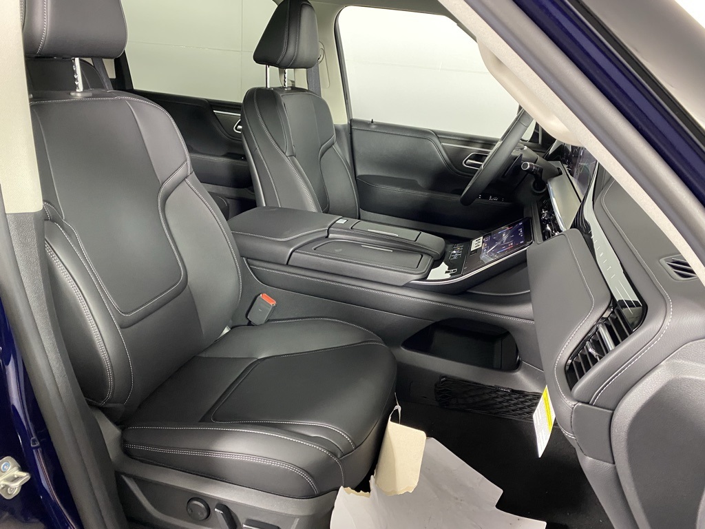 2026 Infiniti QX80 Pure photo 31