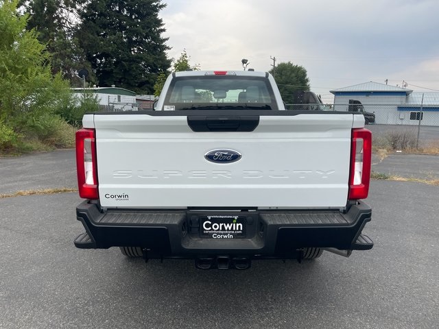 2025 Ford F-250 photo 16