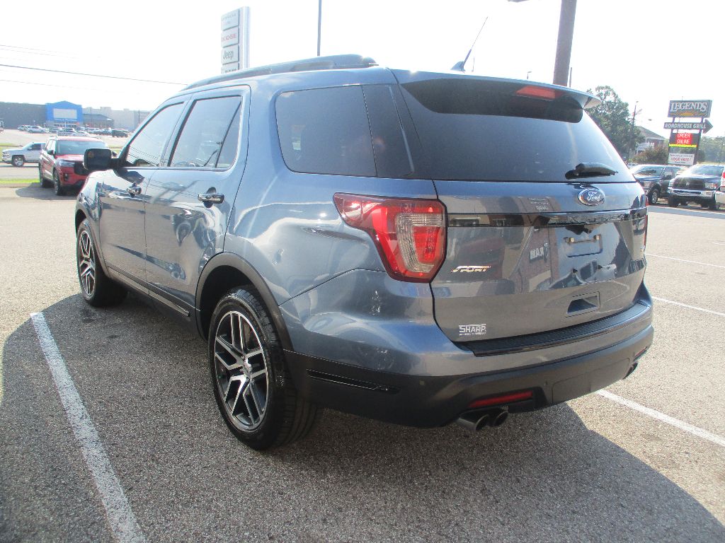2018 Ford Explorer Sport photo 18